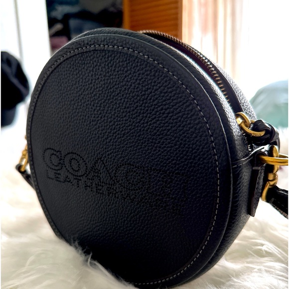 Coach Circular Colorblock - Picture 2 of 4